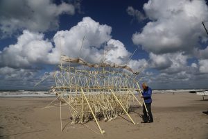 Theo_Jansen_Strandbeest